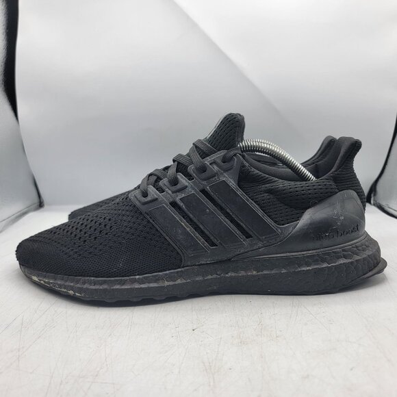Adidas UltraBoost 1.0 DNA Mens 10.5 Triple Black Running Athletic Shoes HQ4199